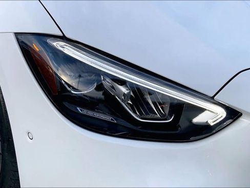 Used 2025 Mercedes-Benz C 300 4MATIC Sedan image 24