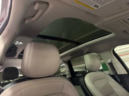 New 2026 Lincoln Nautilus Premier w/ Equipment Group 102A AWD/4WD image 13