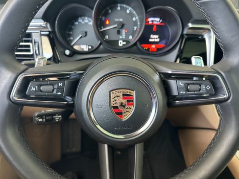Used 2026 Porsche Macan AWD/4WD image 23