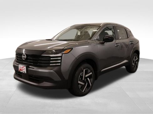New 2026 Nissan Kicks SV w/ SV Premium Package FWD image 5