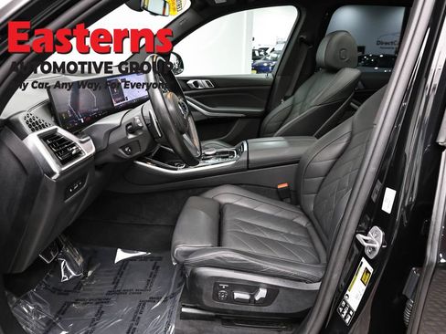 Used 2025 BMW X5 xDrive40i w/ M Sport Package AWD/4WD image 14