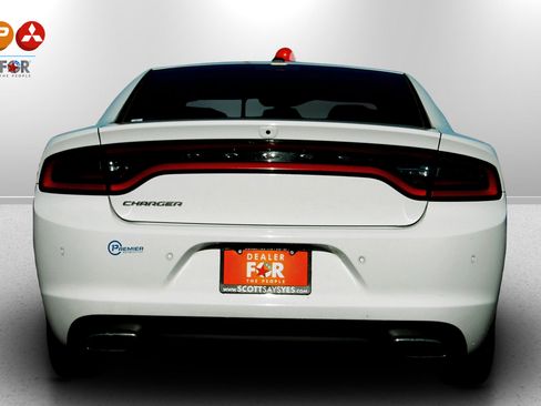 Used 2022 Dodge Charger SXT image 6