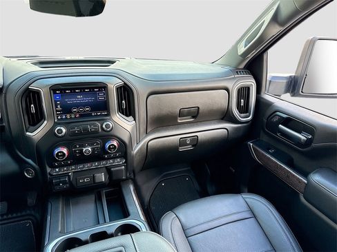 Used 2022 GMC Sierra 2500 Denali w/ Denali Ultimate Package image 18