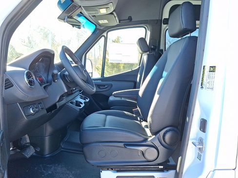 New 2026 Mercedes-Benz Sprinter 2500 image 9