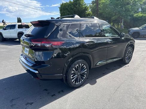 New 2026 Nissan Rogue Platinum w/ Platinum Premium Package AWD/4WD image 3