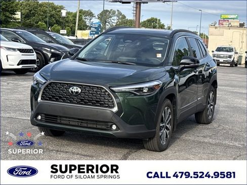 Used 2025 Toyota Corolla Cross XLE w/ Convenience Package AWD/4WD image 13
