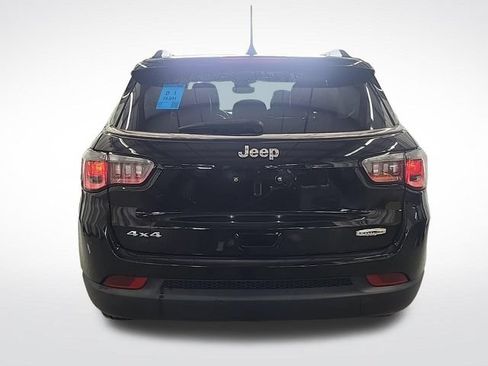 Used 2022 Jeep Compass Latitude w/ Sun and Sound Group AWD/4WD image 8