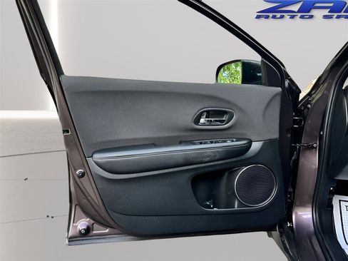 Used 2019 Honda HR-V EX image 15