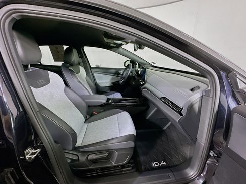Used 2023 Volkswagen ID.4 Pro image 32