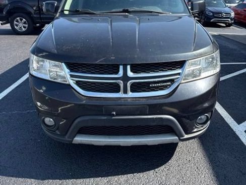 Used 2012 Dodge Journey SXT w/ Popular Equipment Group FWD image 2