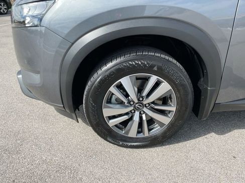 Used 2025 Nissan Pathfinder SL image 8