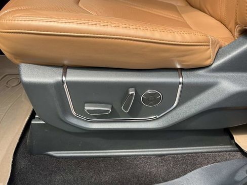 Used 2022 Ford Expedition Max Platinum RWD image 35