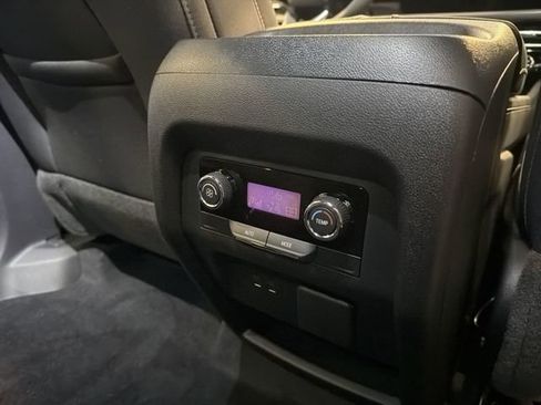 New 2026 Chevrolet Traverse LT w/ Midnight/Sport Edition FWD image 19