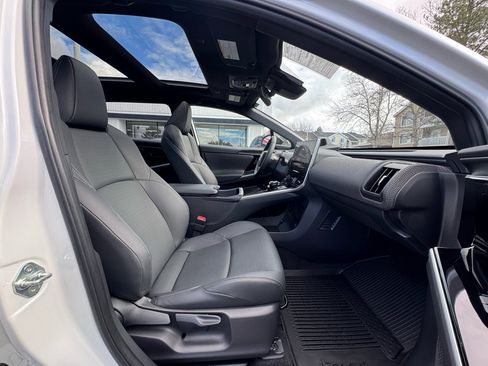 Used 2024 Toyota bZ4X AWD image 25