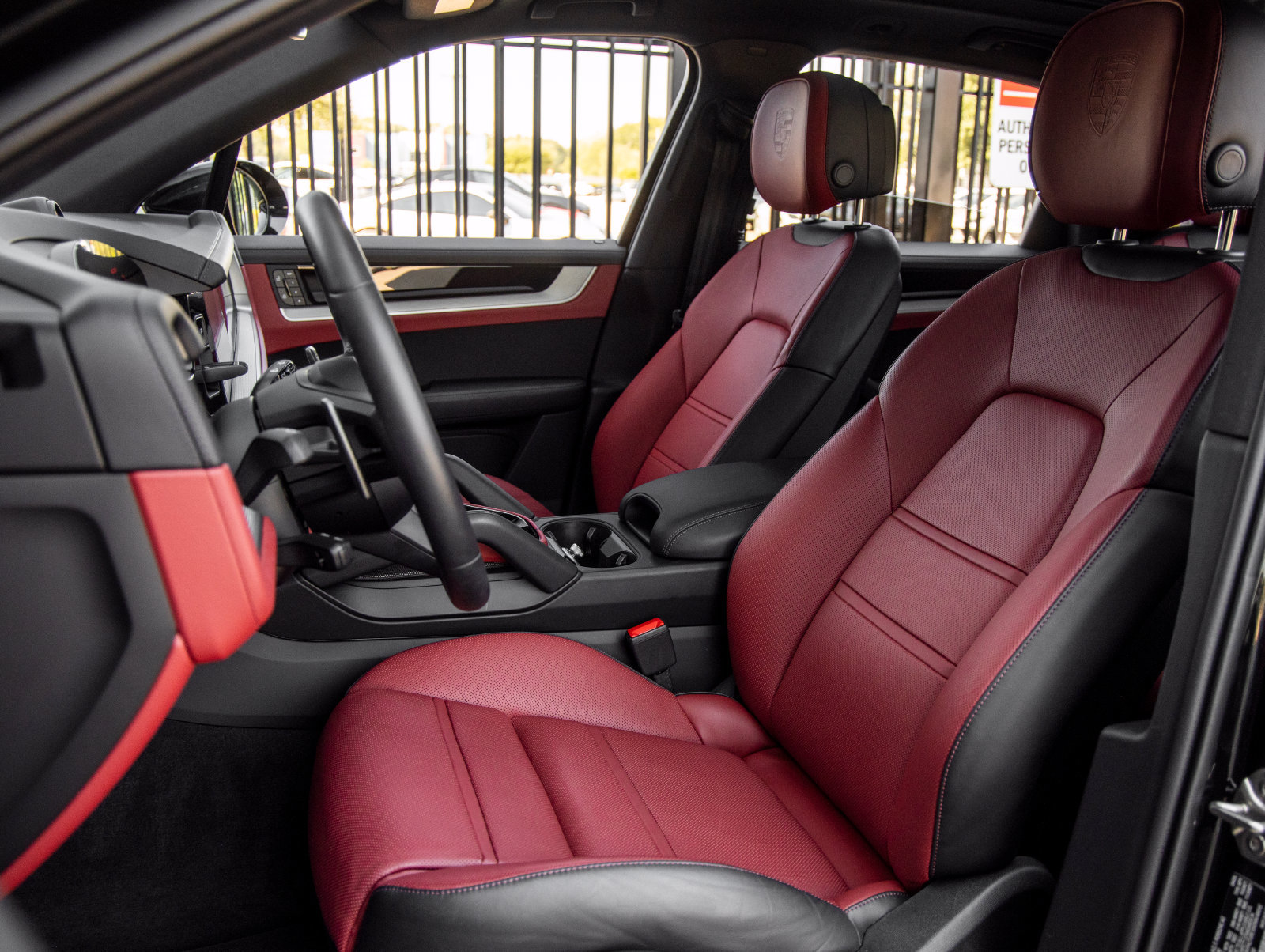 Certified 2026 Porsche Cayenne AWD/4WD image 5
