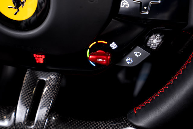 Certified 2025 Ferrari Roma Spider RWD image 43