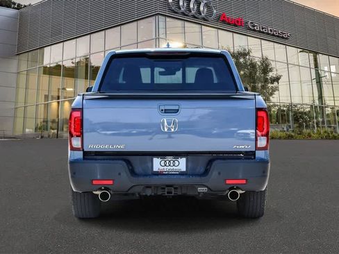 Used 2023 Honda Ridgeline RTL-E image 3