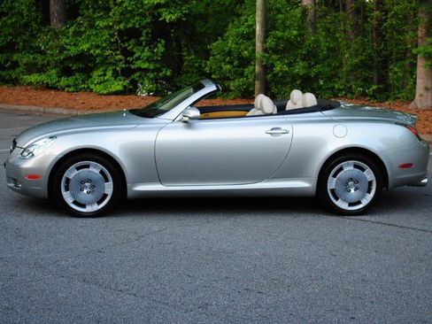 Used 2005 Lexus SC 430 Convertible image 9