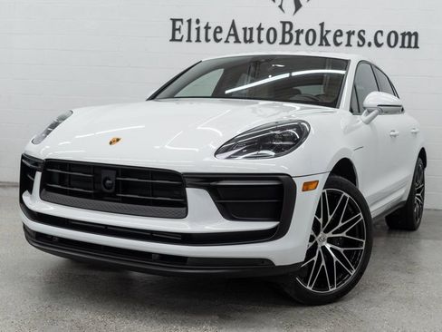 Used 2023 Porsche Macan image 33