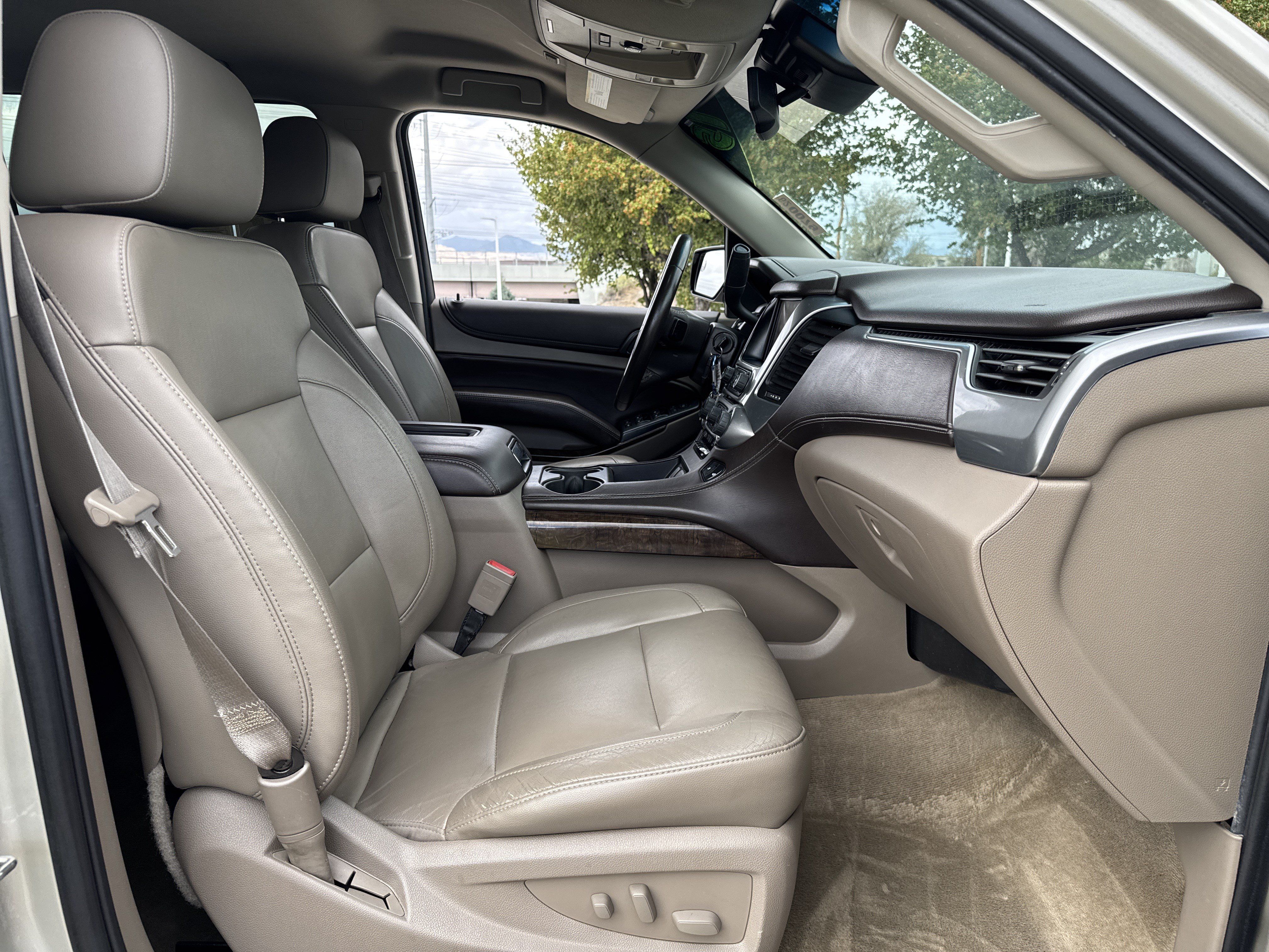 Used 2015 Chevrolet Suburban LT AWD/4WD image 20