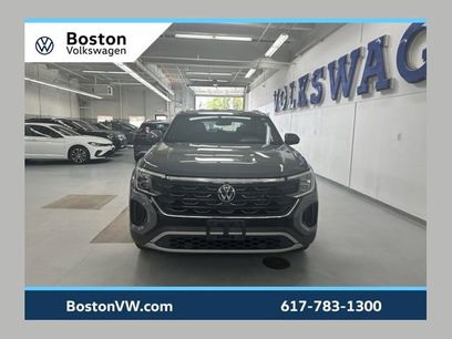Used 2024 Volkswagen Atlas Cross Sport SE w/ Black Wheel Package