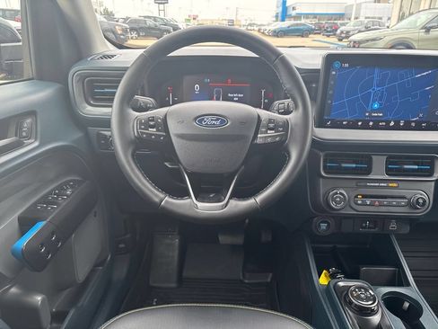 Used 2026 Ford Maverick Lobo AWD/4WD image 13