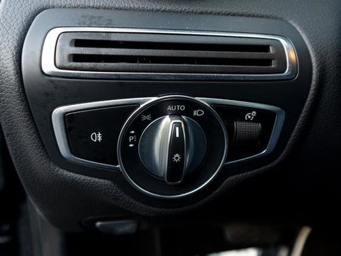 Used 2020 Mercedes-Benz C 300 4MATIC Sedan image 13