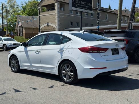 Used 2017 Hyundai Elantra Value Edition FWD image 5