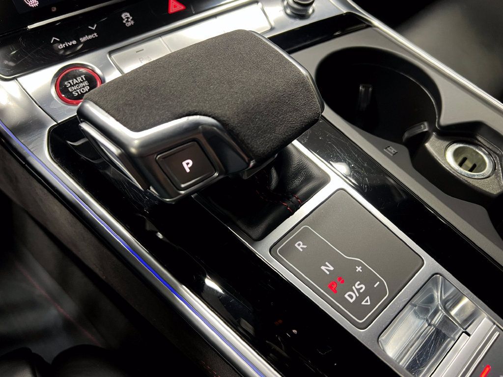 Used 2021 Audi RS 7 Sportback AWD/4WD image 31