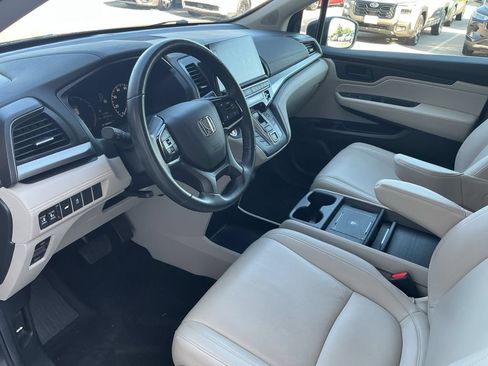 Used 2025 Honda Odyssey EX-L image 16