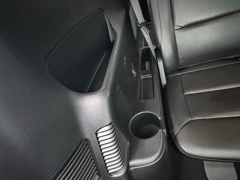 Used 2020 Ford Explorer XLT w/ Equipment Group 202A image 37