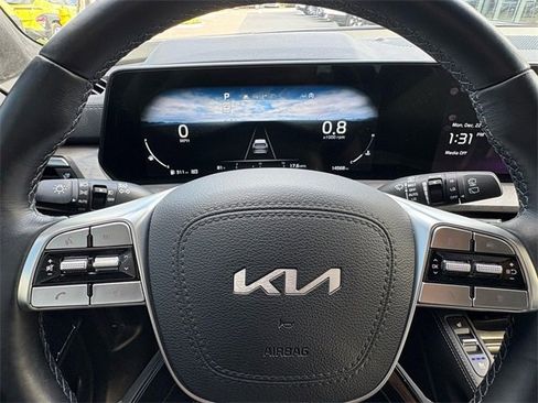 Used 2024 Kia Telluride SX Prestige X-Line image 18