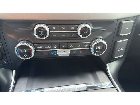 Used 2021 Ford F150 Raptor AWD/4WD image 16