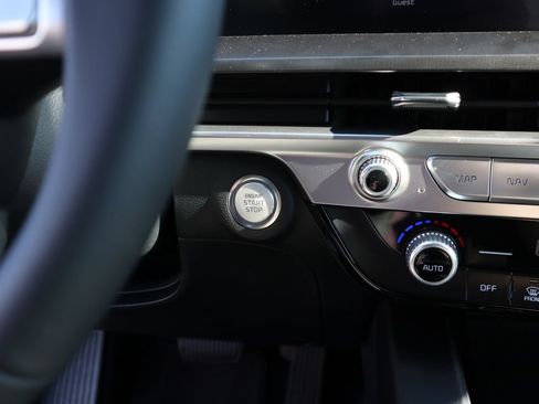 New 2025 Kia Telluride LX FWD image 29