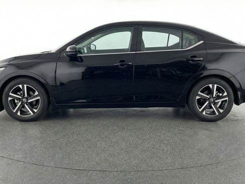 Used 2025 Nissan Sentra SV FWD image 5