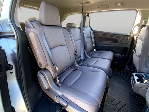 Used 2019 Honda Odyssey EX image 19