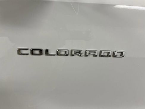 Used 2025 Chevrolet Colorado Trail Boss AWD/4WD image 32