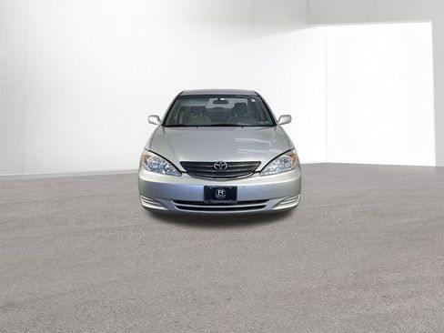 Used 2004 Toyota Camry LE image 21