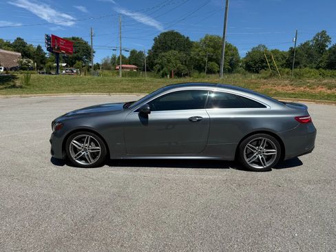 Used 2018 Mercedes-Benz E 400 Coupe image 4