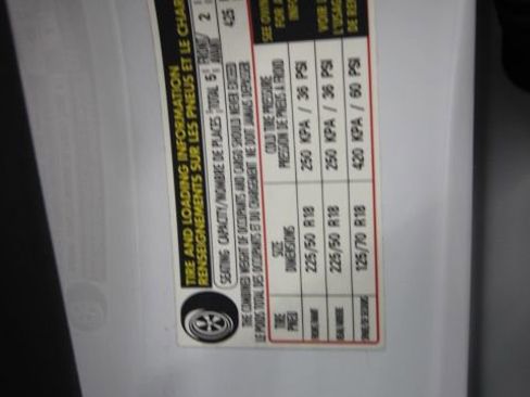 Used 2022 Volkswagen Taos SE w/ Panoramic Sunroof Package image 29