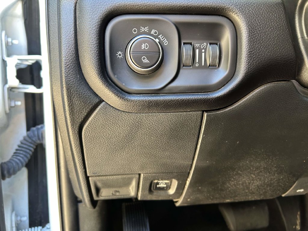 Used 2024 RAM 2500 Laramie w/ Safety Group AWD/4WD image 19