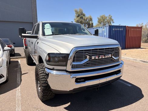 Used 2018 RAM 2500 Tradesman w/ Chrome Appearance Group AWD/4WD image 4