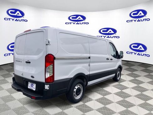 Used 2019 Ford Transit 150 130 Low Roof RWD image 3