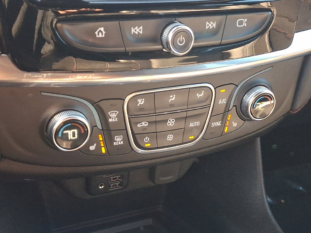 Certified 2023 Chevrolet Traverse RS AWD/4WD image 17