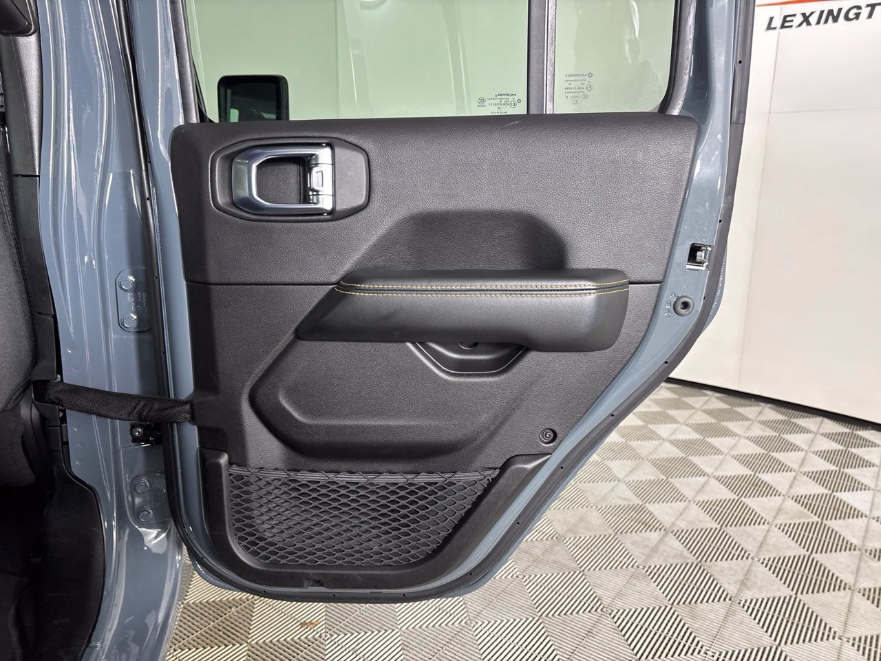 Used 2026 Jeep Wrangler Unlimited Sahara AWD/4WD image 26