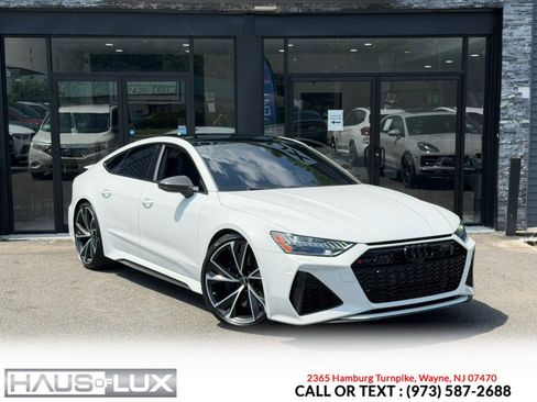 Used 2022 Audi RS 7 Sportback AWD/4WD image 2