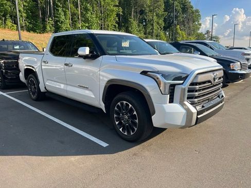 Used 2023 Toyota Tundra Limited AWD/4WD image 9
