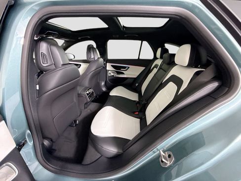 New 2026 Mercedes-Benz E 53 AMG 4MATIC Sedan image 23