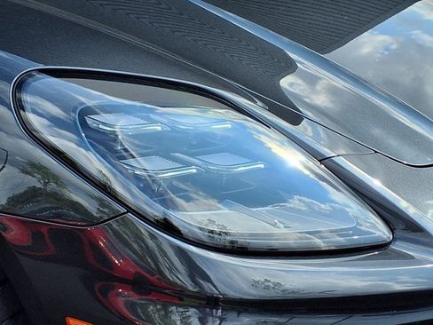 New 2025 Porsche Panamera 4 image 30