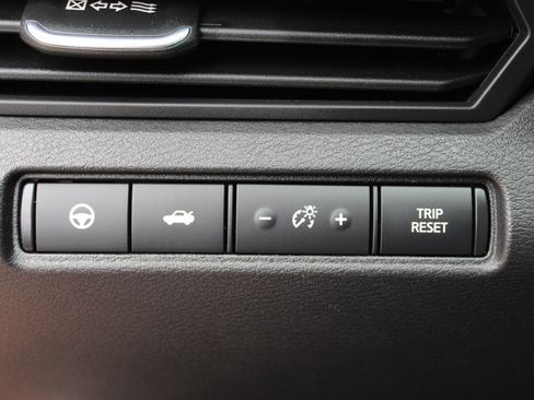 Used 2023 Nissan Altima 2.5 SL AWD/4WD image 31